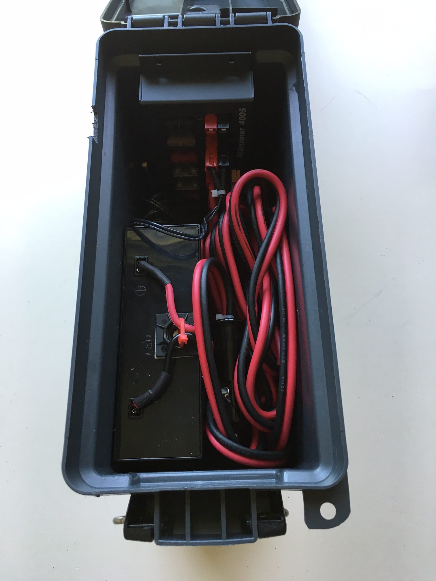 Diy The Off Grid Ham Portable Dc Power Pack Off Grid Ham Tuner usually required for this antenna, but allows operation from 40 through 6 meters. the off grid ham portable dc power pack